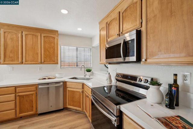 4966 Bayleaf Ct, Martinez, CA 94553