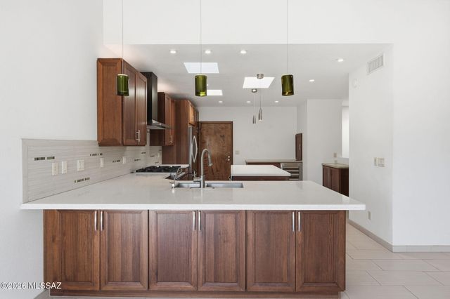 1979 E Campbell Terrace, Tucson, AZ 85718