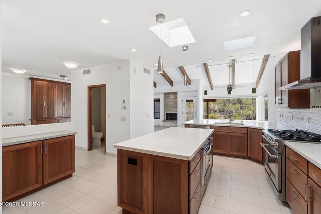 1979 E Campbell Terrace, Tucson, AZ 85718