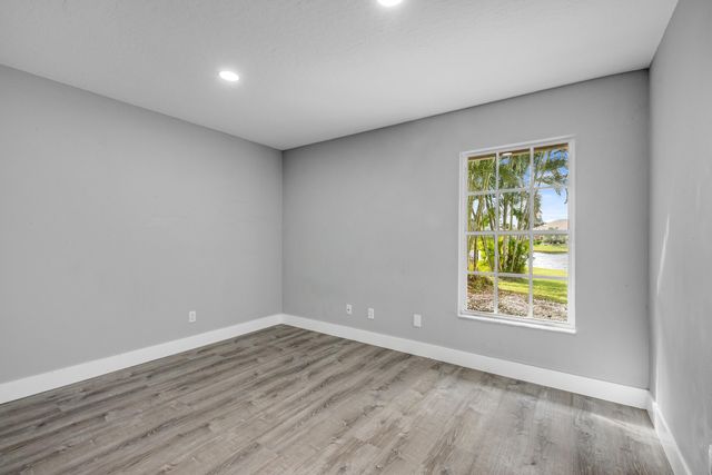 429 Lake Victoria Circle, Melbourne, FL 32940