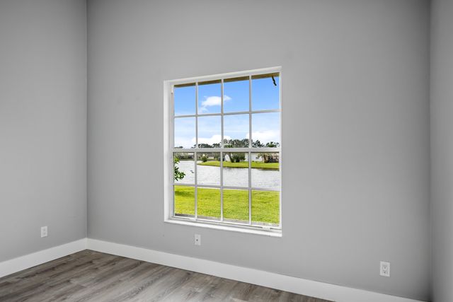 429 Lake Victoria Circle, Melbourne, FL 32940