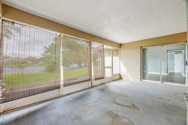 429 Lake Victoria Circle, Melbourne, FL 32940