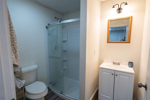 1114 Woodlawn ST, Lockhart, TX 78644