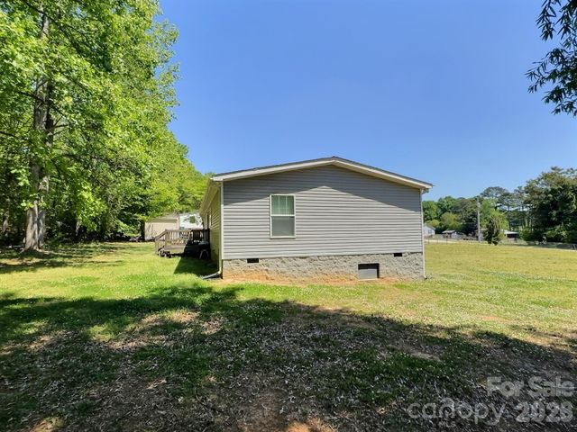 610 Deal Street S, Landis, NC 28088