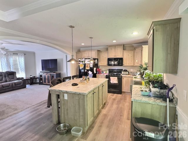 610 Deal Street S, Landis, NC 28088