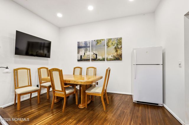 1006 Amethyst Drive, Toms River, NJ 08753
