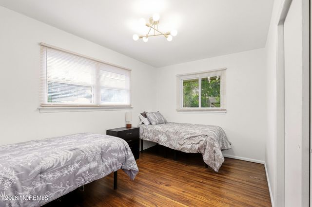 1006 Amethyst Drive, Toms River, NJ 08753