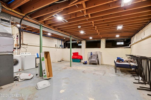 1006 Amethyst Drive, Toms River, NJ 08753
