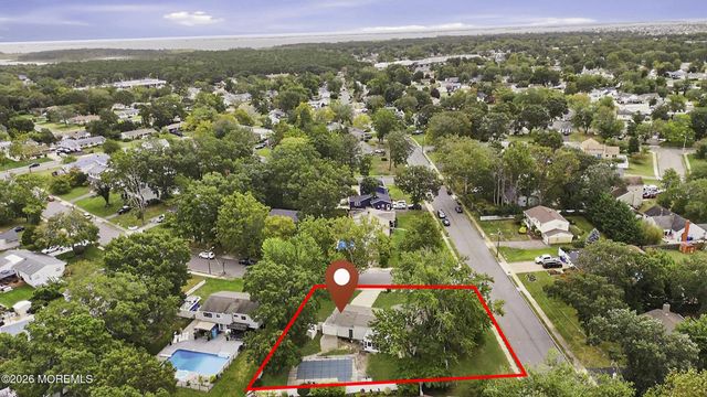 1006 Amethyst Drive, Toms River, NJ 08753