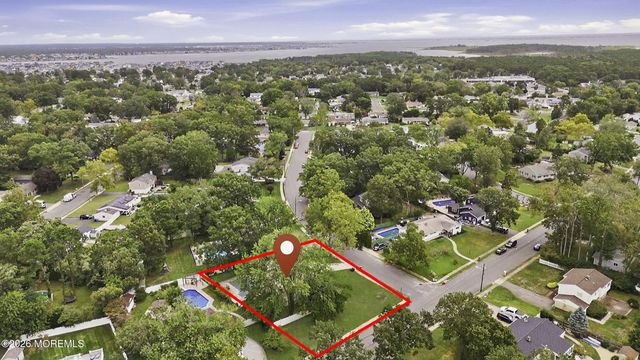1006 Amethyst Drive, Toms River, NJ 08753
