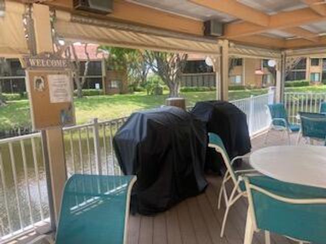 11142 Green Lake Drive 202, Boynton Beach, FL 33437