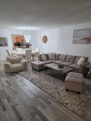 11142 Green Lake Drive 202, Boynton Beach, FL 33437