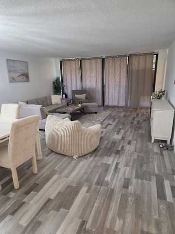 11142 Green Lake Drive 202, Boynton Beach, FL 33437