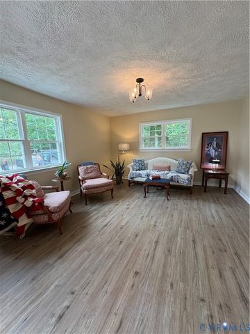 3011 Quaker Rd, Quinton, VA 23141