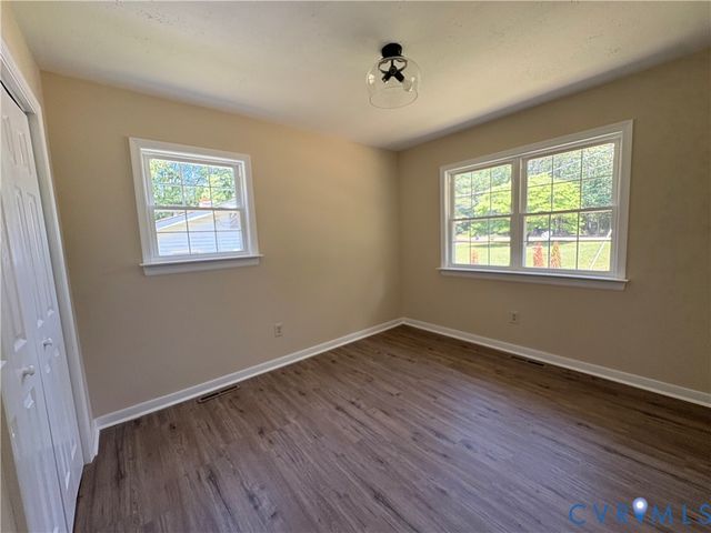 3011 Quaker Rd, Quinton, VA 23141
