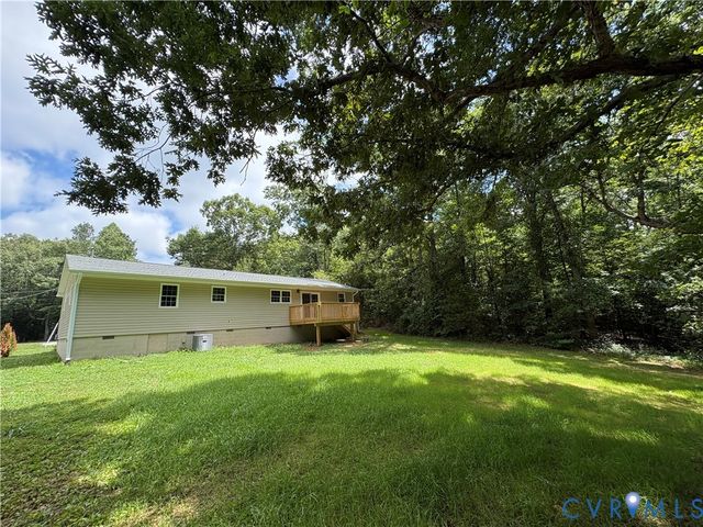 3011 Quaker Rd, Quinton, VA 23141