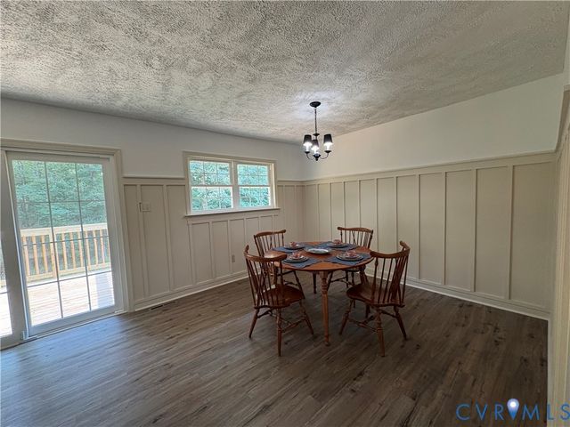 3011 Quaker Rd, Quinton, VA 23141