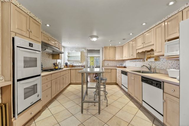 802 State Road, Richmond, MA 01254