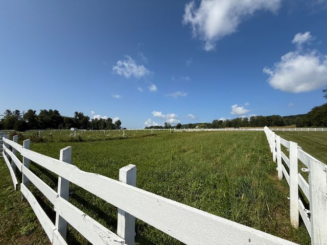 802 State Road, Richmond, MA 01254