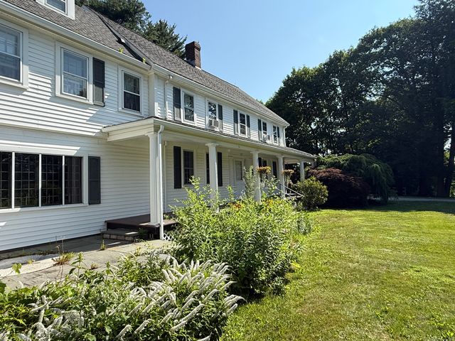 802 State Road, Richmond, MA 01254