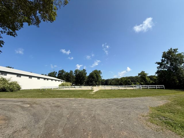 802 State Road, Richmond, MA 01254