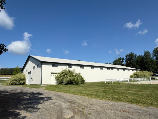 802 State Road, Richmond, MA 01254