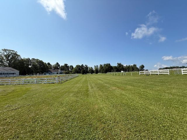 802 State Road, Richmond, MA 01254