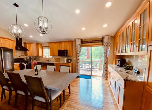 2543 Cypress Street, Maplewood, MN 55109