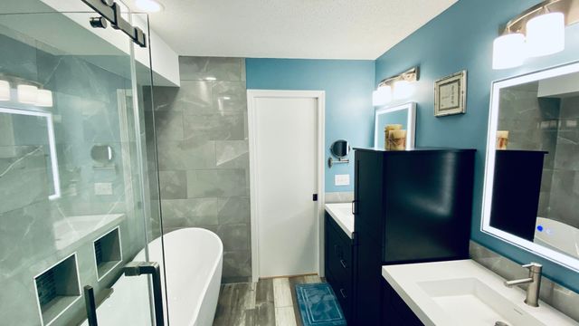 2543 Cypress Street, Maplewood, MN 55109