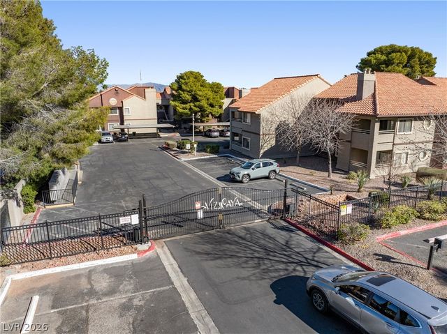 5002 South Rainbow Boulevard 206, Las Vegas, NV 89118