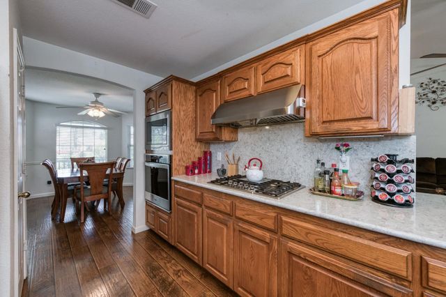 5817 W Corona Avenue, Fresno, CA 93722