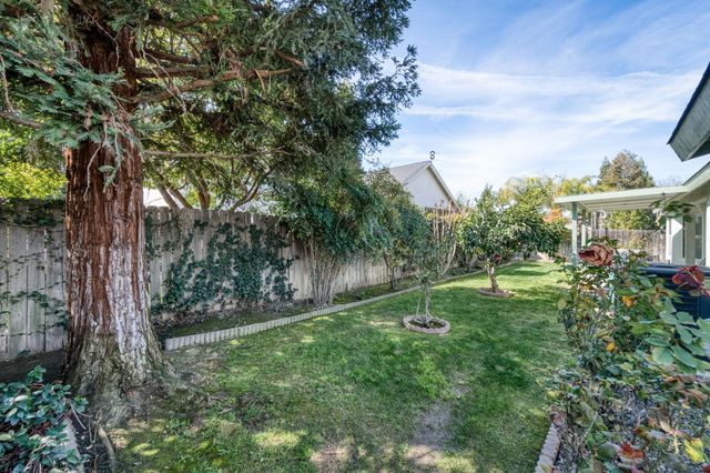 5817 W Corona Avenue, Fresno, CA 93722