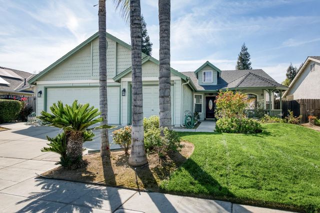 5817 W Corona Avenue, Fresno, CA 93722