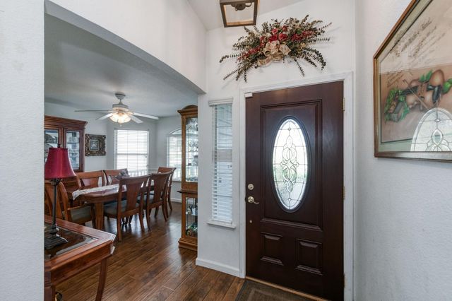 5817 W Corona Avenue, Fresno, CA 93722