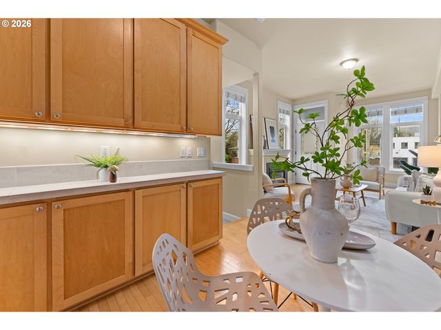 723 Ne TILLAMOOK St, Portland, OR 97212