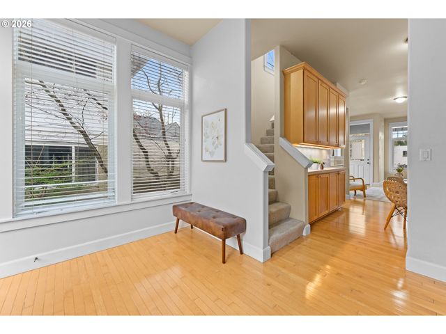 723 Ne TILLAMOOK St, Portland, OR 97212