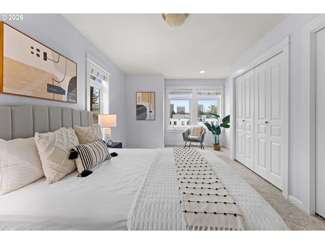 723 Ne TILLAMOOK St, Portland, OR 97212