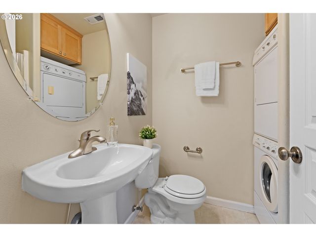 723 Ne TILLAMOOK St, Portland, OR 97212