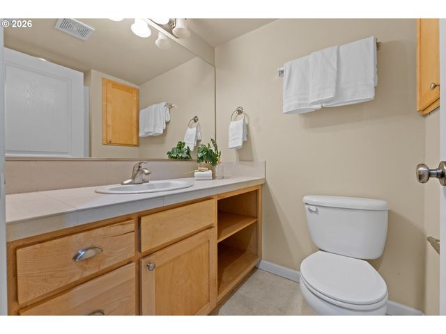 723 Ne TILLAMOOK St, Portland, OR 97212