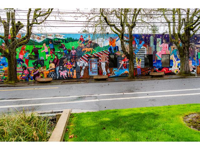 723 Ne TILLAMOOK St, Portland, OR 97212