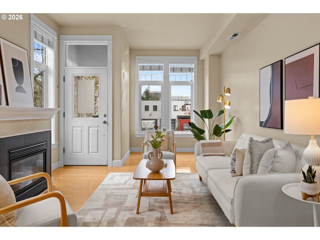 723 Ne TILLAMOOK St, Portland, OR 97212