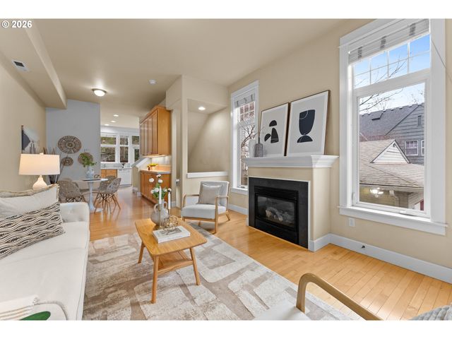 723 Ne TILLAMOOK St, Portland, OR 97212