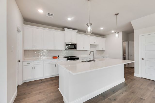 1806 Waterwalk Drive, Rowlett, TX 75088