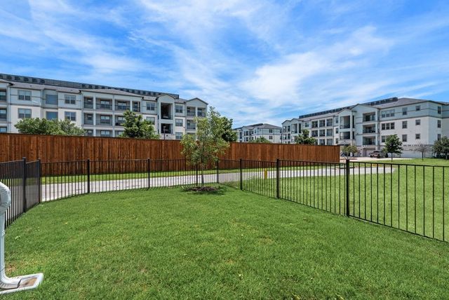 1806 Waterwalk Drive, Rowlett, TX 75088