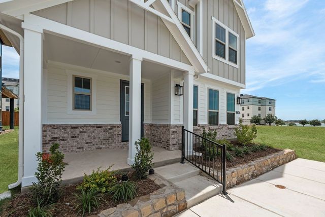 1806 Waterwalk Drive, Rowlett, TX 75088