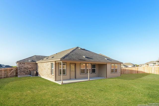 6141 Treadle, New Braunfels, TX 78132