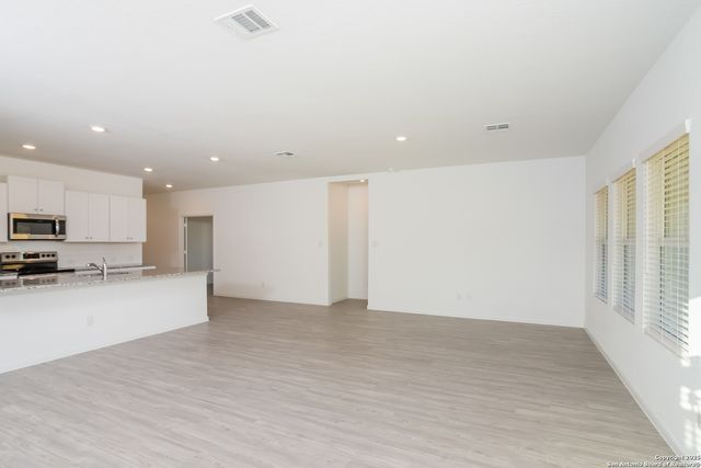 6141 Treadle, New Braunfels, TX 78132