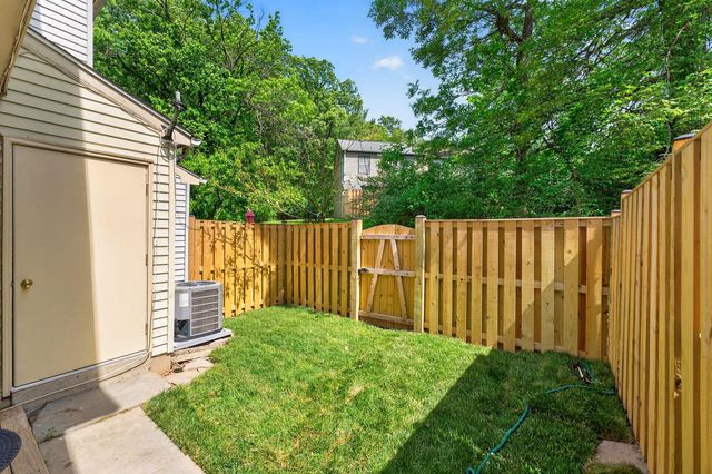 945 HOLBORN CT, Sterling, VA 20164