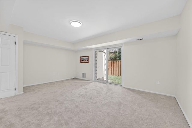 945 HOLBORN CT, Sterling, VA 20164