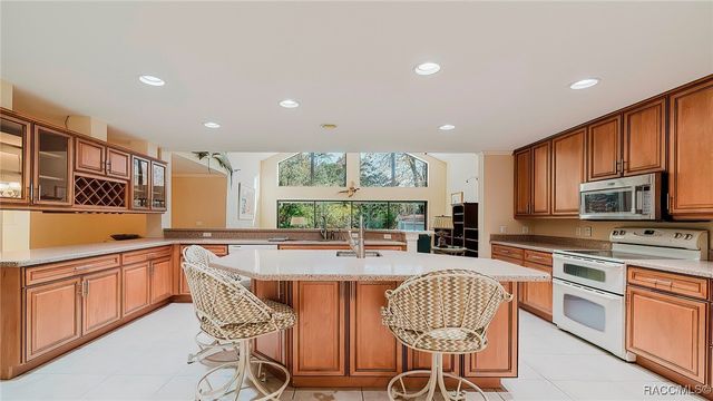 1115 SE 5th Avenue, Crystal River, FL 34429